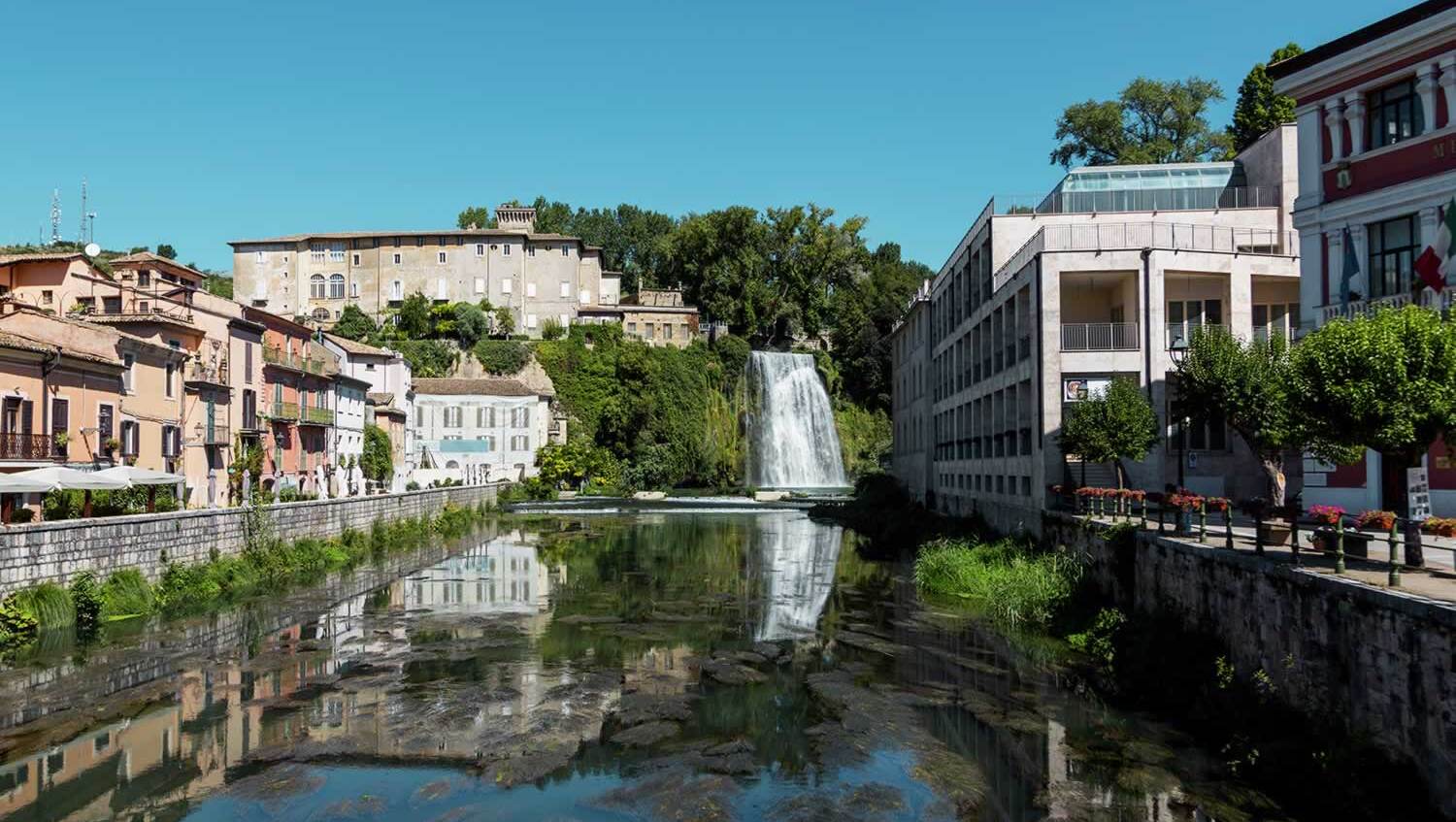 isola-del-liri-e-la-cascata-nel-centro-storico