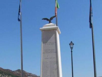 monumento-ai-caduti-villa-santa-lucia