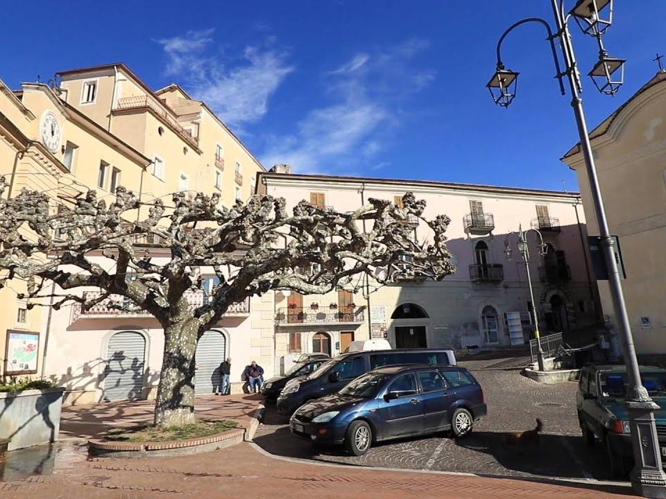 Piazza Ernesto Capocci